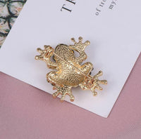 Vintage Look Gold Plated Stunning Frog Brooch Suit Coat Broach Collar Pin B20