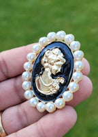 Jubilee Queen Brooch Vintage Look Cameo Beauty Broach Gold Plated Lady Pin K33