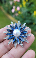 Flower Brooch Vintage Look Silver Plated Queen Design Broach Celebrity Pin K35