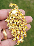 Peacock Brooch Vintage Look Queen Broach Gold Plated Celebrity Hollywood Pin K44