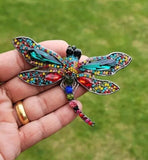 Dragonfly Brooch Vintage Look Queen Broach Gold Silver Plated Celebrity Pin K43