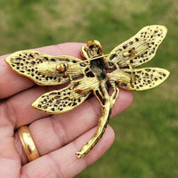 Dragonfly Brooch Vintage Look Queen Broach Gold Silver Plated Celebrity Pin K43