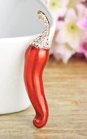 Red chilli pepper brooch gold plated celebrity broach vintage look new pin ggg48