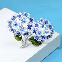 Flower brooch vintage look stunning diamonte silver plated christmas pin jjj4