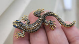 Vintage look gold plated stunning lizard gecko brooch suit coat broach pin b65