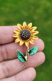 Sun flower brooch celebrity valentines day pin vintage look queen broach s17 new