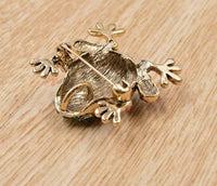 Vintage look gold plated stunning frog brooch suit coat broach collar pin b64