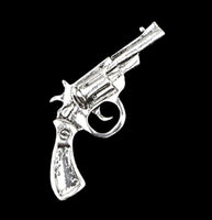 Pistol brooch vintage look silver gold plated retro gun broach pin power ggg18