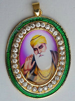 Gold plated stunning sikh singh guru nanak photo large pendant car green os106c