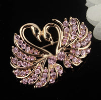 Swan couple broach celebrity lovers brooch vintage look gold plated love pin g76