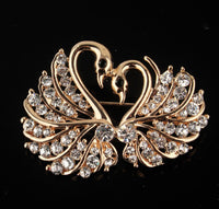 Swan couple broach celebrity lovers brooch vintage look gold plated love pin g76