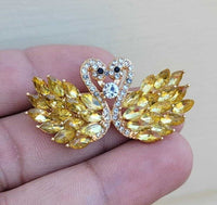 Swan Couple Brooch Gold Plated Stunning diamonte LOVE Celebrity Queen pin S27