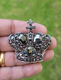 Crown brooch stunning vintage look silver plated stones royal design broach k12