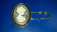 Winter xmas arrival gifts - antique affect vintage lady brooch broach cake pin