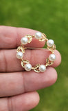 Faux pearls wreath brooch vintage look gold plated celebrity broach pin u20 new