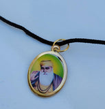 Sikh Guru Nanak Ji Guru Gobind Singh Oval Pendant in Black Evil Shield Thread MM