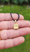 Small Punjabi Sikh Singh Gold Tone Ek Onkar Square Pendant Locket necklace L33