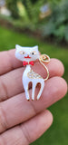 White Cat Brooch Vintage Look Gold Plated Retro Enamel Celebrity Broach Pin K20W