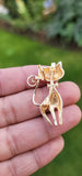 White Cat Brooch Vintage Look Gold Plated Retro Enamel Celebrity Broach Pin K20W