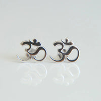 100% 925 Sterling Silver Earring Stud OM Ohm Sign Jewelry YOGA Earrings For Elegance Girl Gold Color Simple Delicate Earring